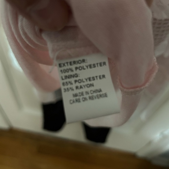 Simply Couture. Elegant Pink Lace Women's Top - Picture 12 of 12